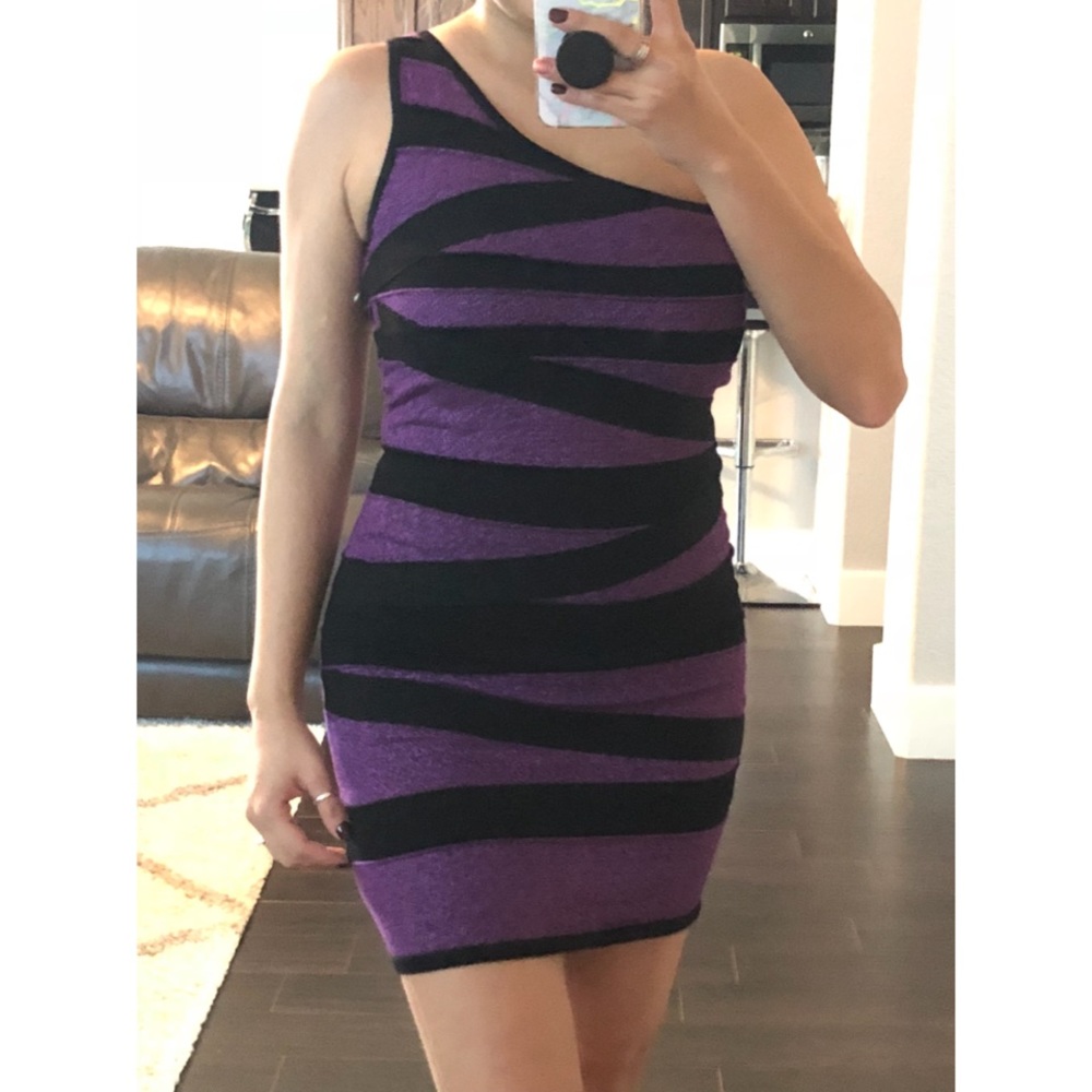 2b Bebe mini dress size s